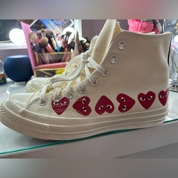 Converse Gender Inclusive Chuck Taylor® Heart High Top Sneaker. Worn once. - Picture 1 of 5